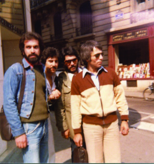 در بلگراد 1977 با احمد کسیلا برادرم و کیخسرو بهروزی.jpg